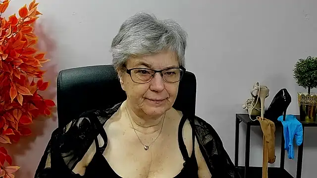 IrisDream online show from 11.24.25