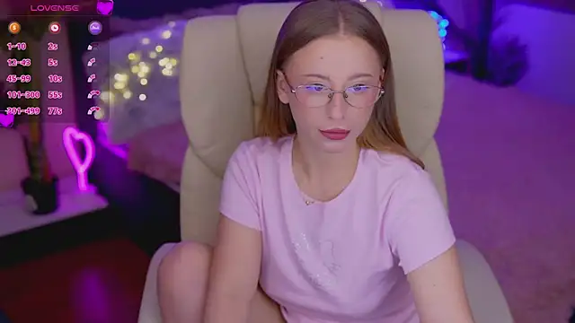 SilverrMoon online show from 11.23.25