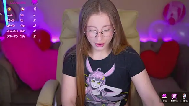 Snapshot of SilverrMoon chatting on 02.07.26 SilverrMoon online show from 02.07.26