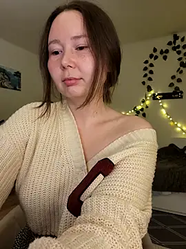 Snapshot of nextdoorbabygirl chatting on 09.25.25 nextdoorbabygirl online show from 09.25.25