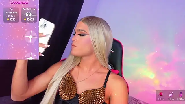 Snapshot of AllisonsweetZ chatting on 11.19.25 AllisonsweetZ online show from 11.19.25