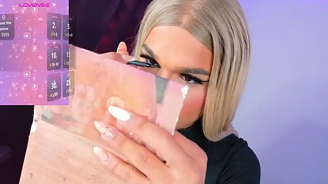 Snapshot of AllisonsweetZ chatting on 11.23.25 AllisonsweetZ online show from 11.23.25