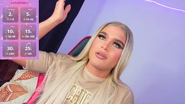 Snapshot of AllisonsweetZ chatting on 11.25.25 AllisonsweetZ online show from 11.25.25