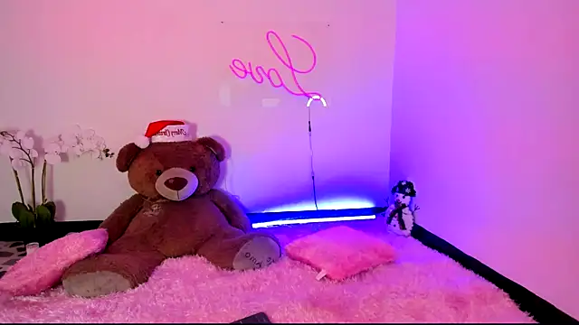 kendal scott1 online show from 12.21.24