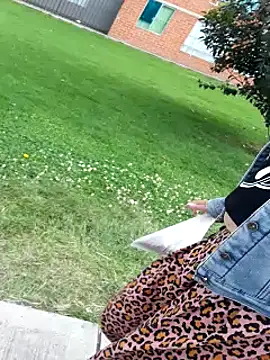 sophie banger online show from 10.30.25