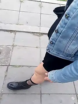 sophie banger online show from 11.19.25