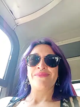 sophie banger online show from 11.21.25