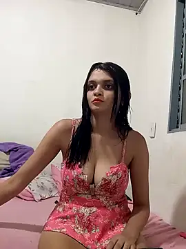 Snapshot of lilisilva22 chatting on 12.20.24 lilisilva22 online show from 12.20.24