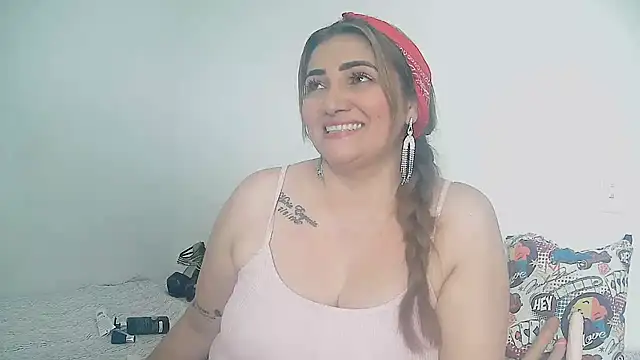 Snapshot of Paula-Harrison chatting on 12.06.24 Paula-Harrison online show from 12.06.24