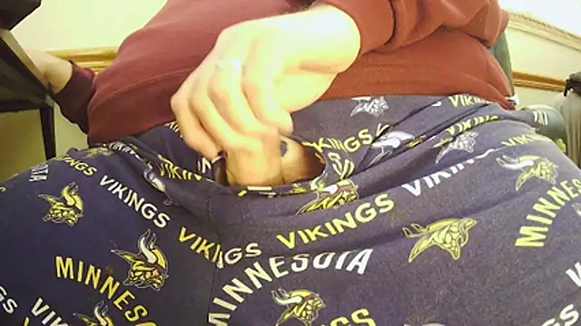 mnguy1972 online show from 04.19.26