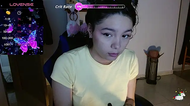 TRIXIE TANG28 online show from 02.02.26