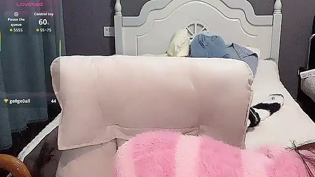 Snapshot of Shenman-88 chatting on 12.03.25 Shenman-88 online show from 12.03.25