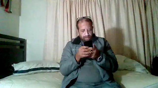 Exhibitionist040577 online show from 11.27.25