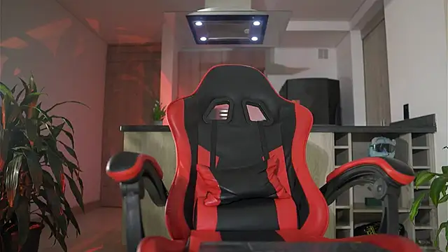 LeoSalvatore  online show from 09.14.25