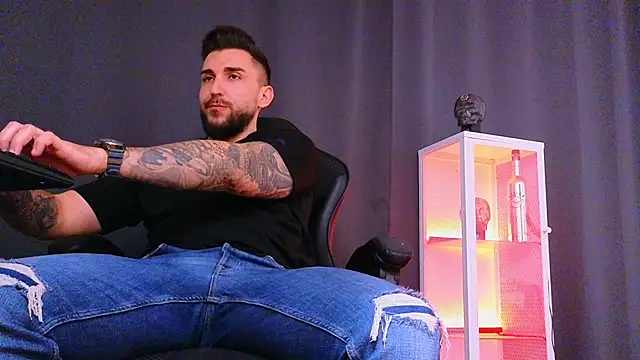 MightyAaron66 online show from 02.02.25