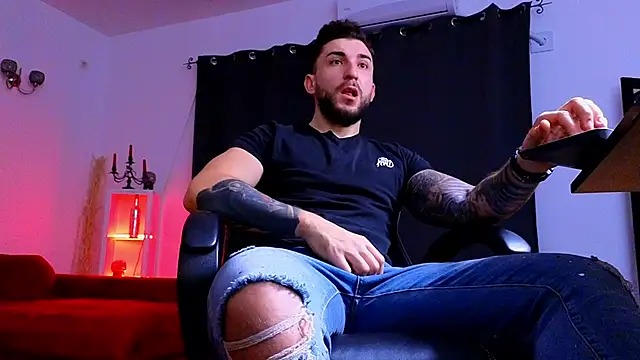 MightyAaron66 online show from 11.30.25