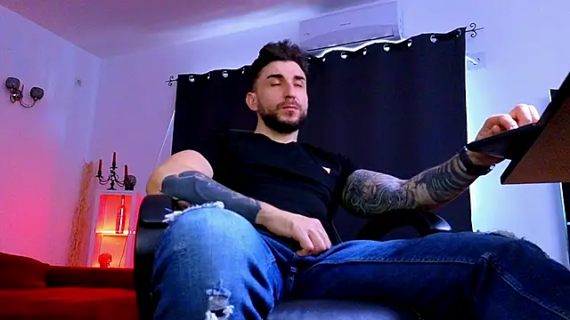 MightyAaron66 online show from 04.01.26