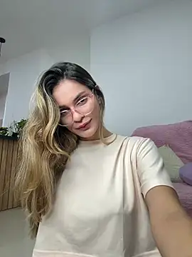 cuteluci  online show from 06.30.26