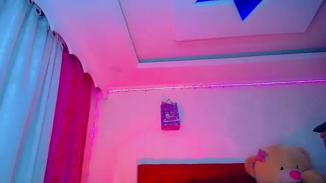 NahomiCamper online show from 03.31.26