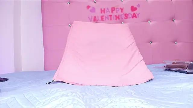 kata hazel online show from 03.04.25