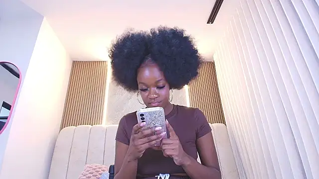 kata hazel online show from 03.21.26