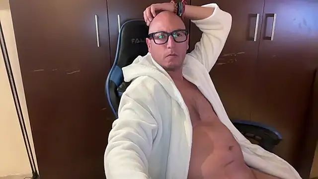 Snapshot of alanan881 chatting on 11.26.25 alanan881 online show from 11.26.25