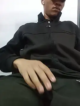 younglover250 online show from 06.11.26
