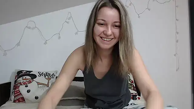 SweetMaddy888 online show from 12.14.24