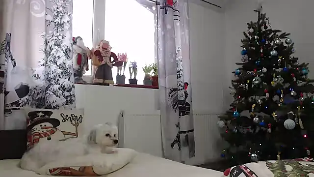 SweetMaddy888 online show from 12.31.24