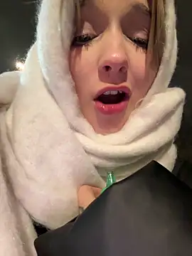 Baby Tiny online show from 01.26.25