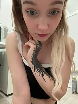 Baby Tiny online show from 02.01.25