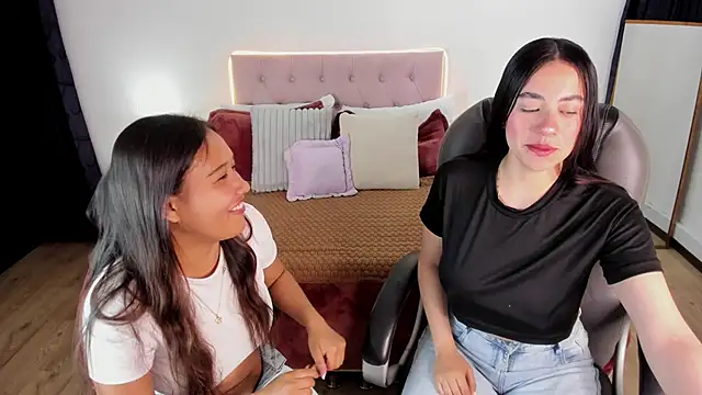 Icysweetcam online show from 11.02.25