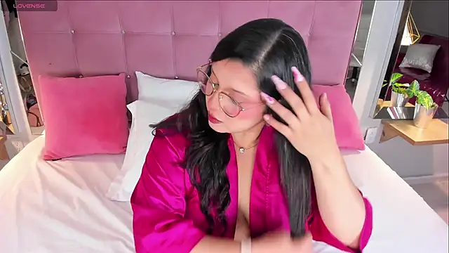 ArticaBelle online show from 11.25.25