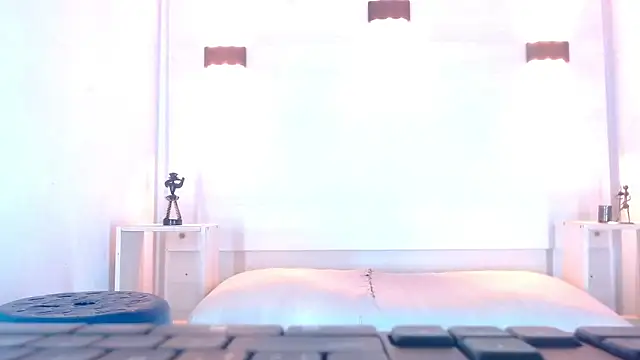 Molly Spears online show from 03.13.25