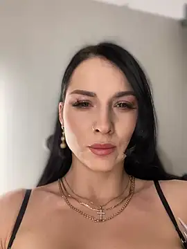 Snapshot of Roxana-Sexy chatting on 01.17.25 Roxana-Sexy online show from 01.17.25