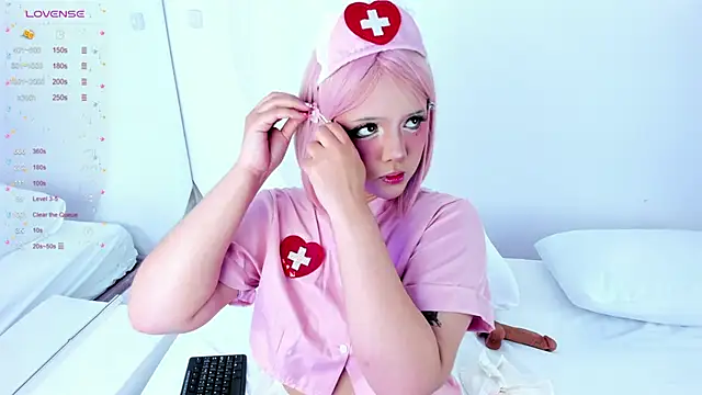 NanaOsaky online show from 02.26.25