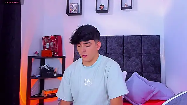 nolan twink1 online show from 10.09.25