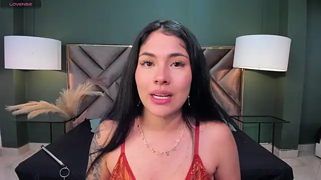 Snapshot of Mia_Elowen chatting on 02.22.25 Mia Elowen online show from 02.22.25