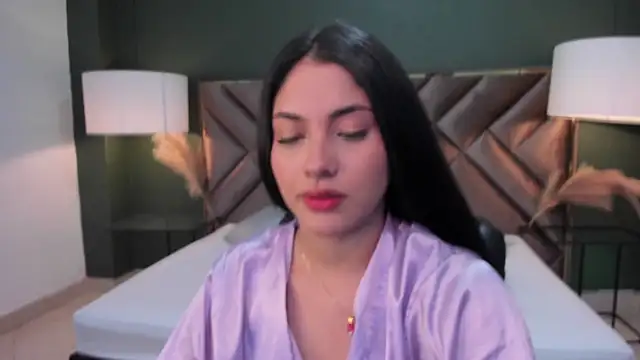 Snapshot of Mia_Elowen chatting on 03.21.25 Mia Elowen online show from 03.21.25
