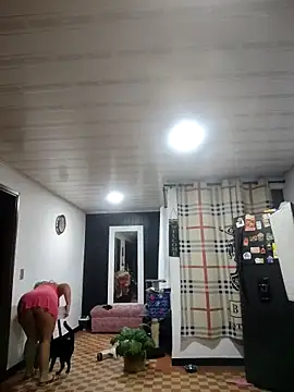 Snapshot of LaurenWelly_ chatting on 10.28.25 LaurenWelly online show from 10.28.25