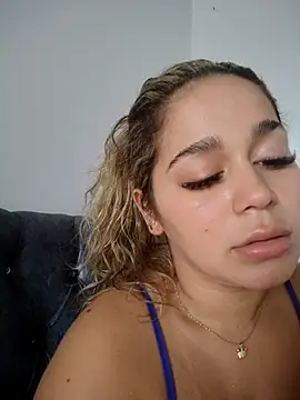 Snapshot of LaurenWelly_ chatting on 11.09.25 LaurenWelly online show from 11.09.25