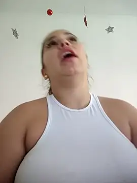 Snapshot of LaurenWelly_ chatting on 11.21.25 LaurenWelly online show from 11.21.25