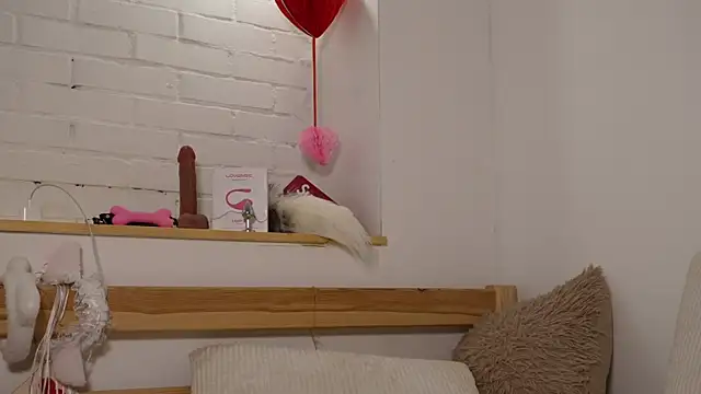 Snapshot of MonicaAsis chatting on 01.20.25 MonicaAsis online show from 01.20.25