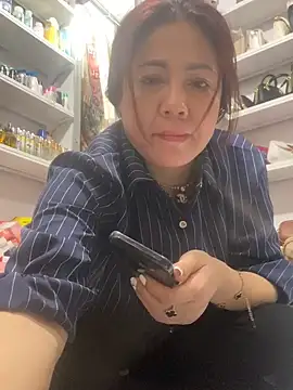 Snapshot of Cesywet chatting on 02.25.25 Cesywet online show from 02.25.25