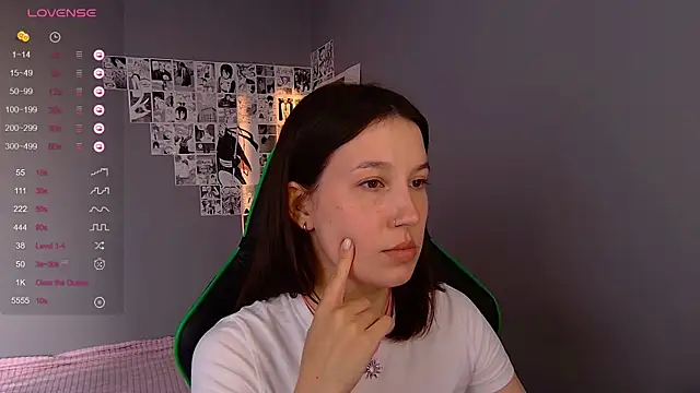 Snapshot of Cutie_Vicky chatting on 08.02.26 Cutie Vicky online show from 08.02.26