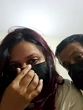 Snapshot of punecouple6 chatting on 10.23.25 punecouple6 online show from 10.23.25