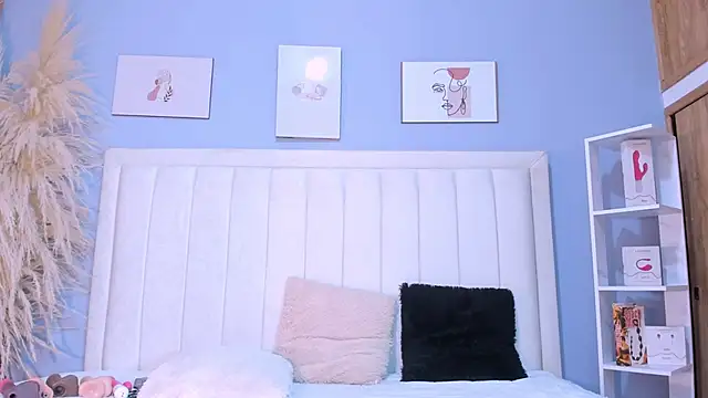 Paula-Brown1 online show from 03.06.25