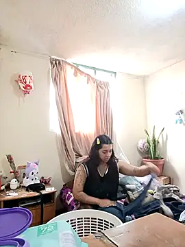 Snapshot of CORALINE_GREYM chatting on 09.29.25 CORALINE GREYM online show from 09.29.25