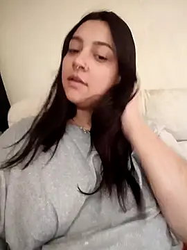 Snapshot of CORALINE_GREYM chatting on 10.10.25 CORALINE GREYM online show from 10.10.25