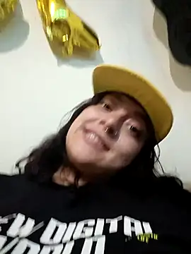 Snapshot of CORALINE_GREYM chatting on 10.18.25 CORALINE GREYM online show from 10.18.25